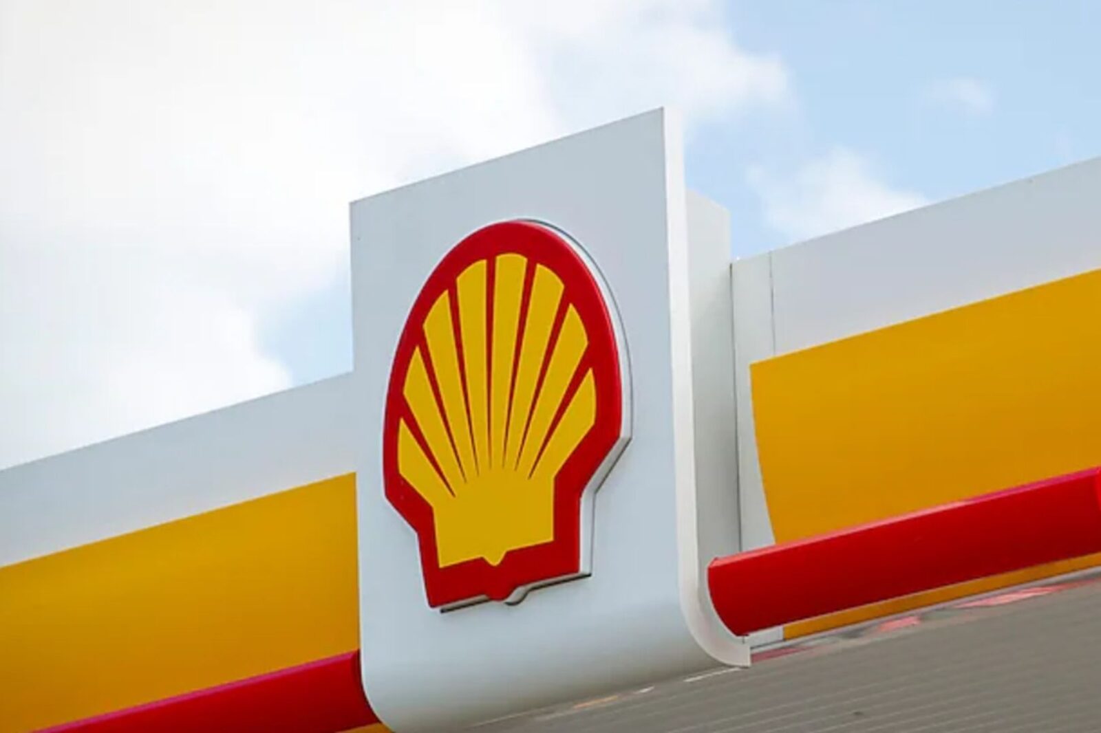 Pengunduran Diri Direksi Shell Perubahan Kepemimpinan di Tengah Transisi Energi
