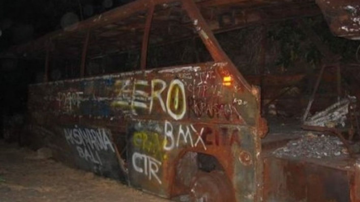 Tragedi Paiton 2003 Kisah Pilu Kecelakaan Bus yang Mengubah Keselamatan Transportasi di Indonesia