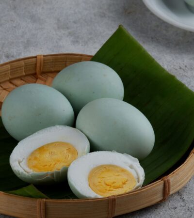 Cara Membuat Telur Asin yang Gurih dan Tahan Lama di Rumah