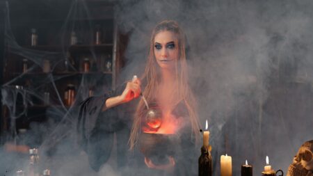 Dukun dalam Perspektif Budaya Indonesia: Peran, Praktik, dan Kontroversinya