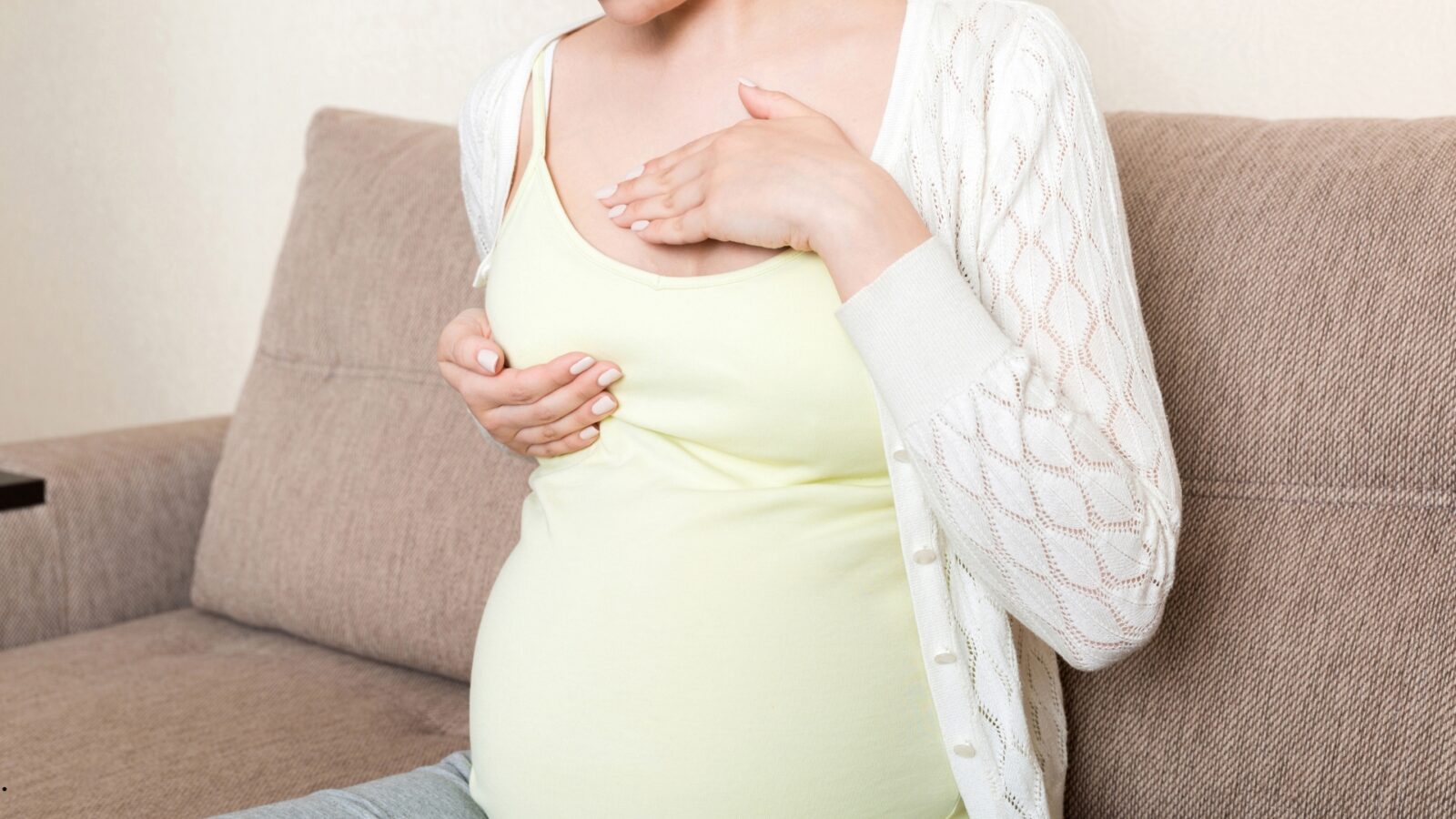 Kenapa Payudara Terasa Nyeri? Penyebab, Cara Mengatasi, dan Kapan Harus Waspada