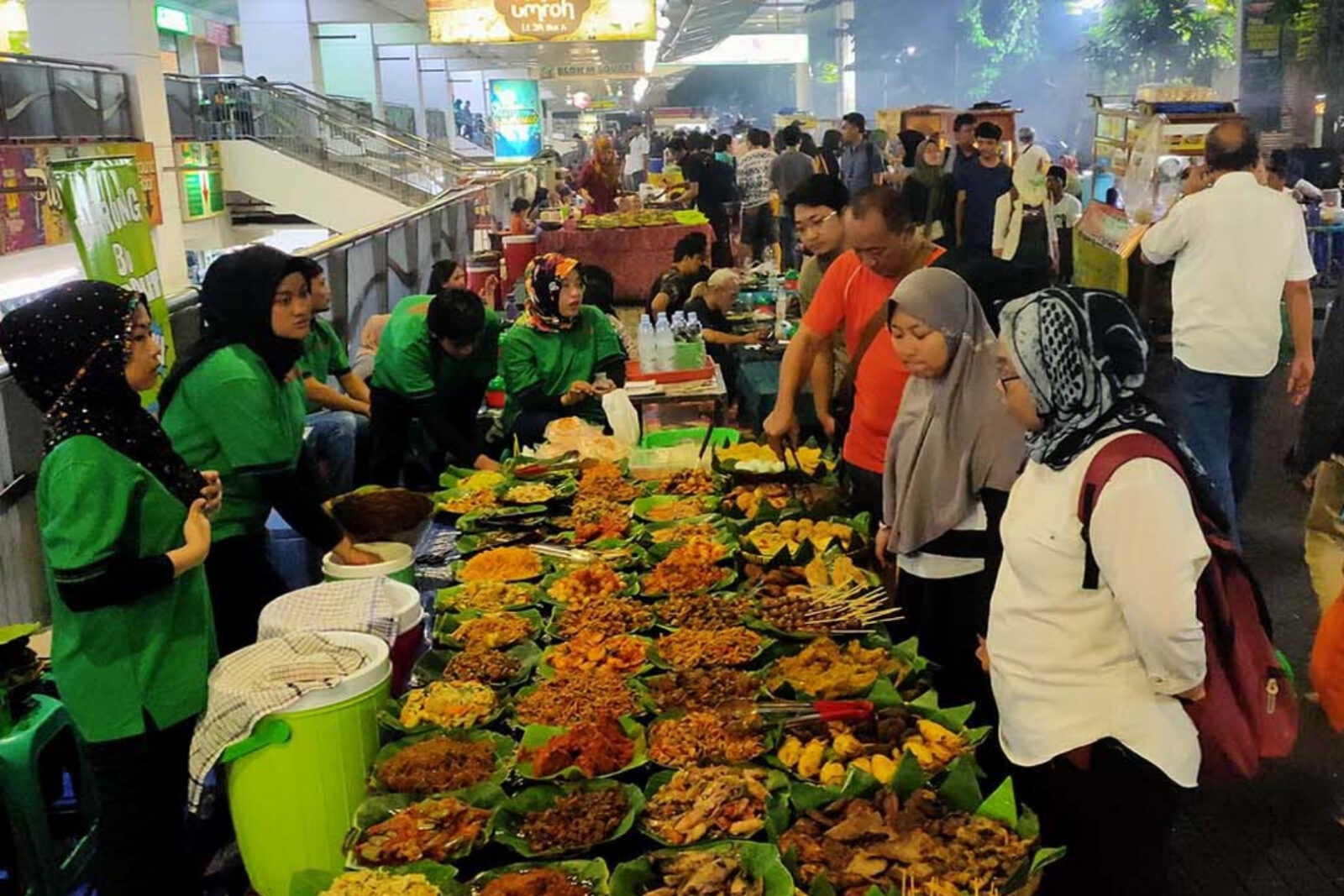 Tempat Makan di Blok M yang Enak, Hits, dan Wajib Dicoba