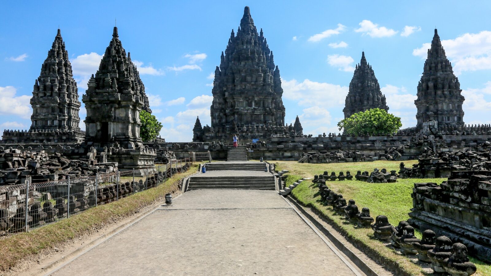 Rekomendasi Tempat Liburan Terbaik di Indonesia 2026, Murah dan Instagramable